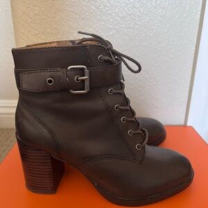 Bettye Mueller Chunky Heel Boots Size 7